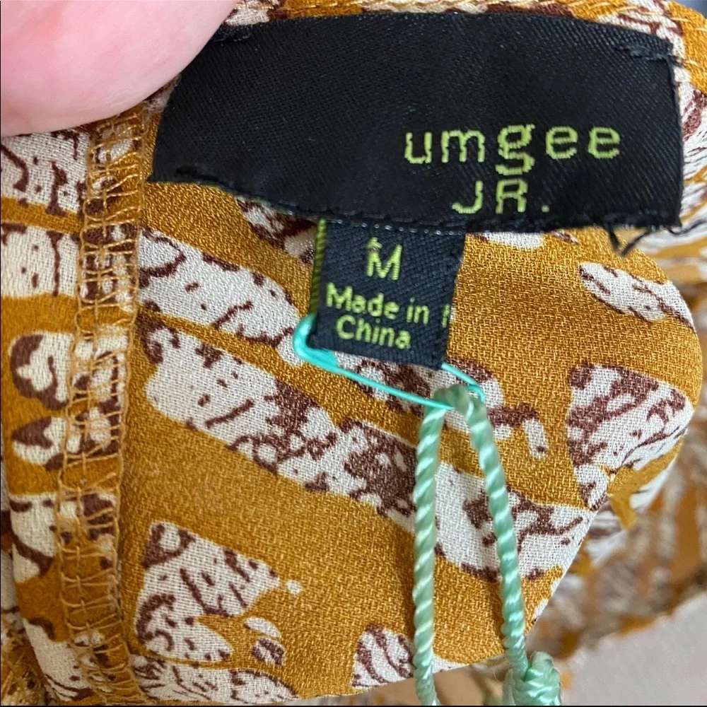 Umgee Jr NWT mustard dress open back jr medium